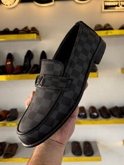 Black L-V Signature - 1