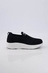 Comfort Skechers in Black